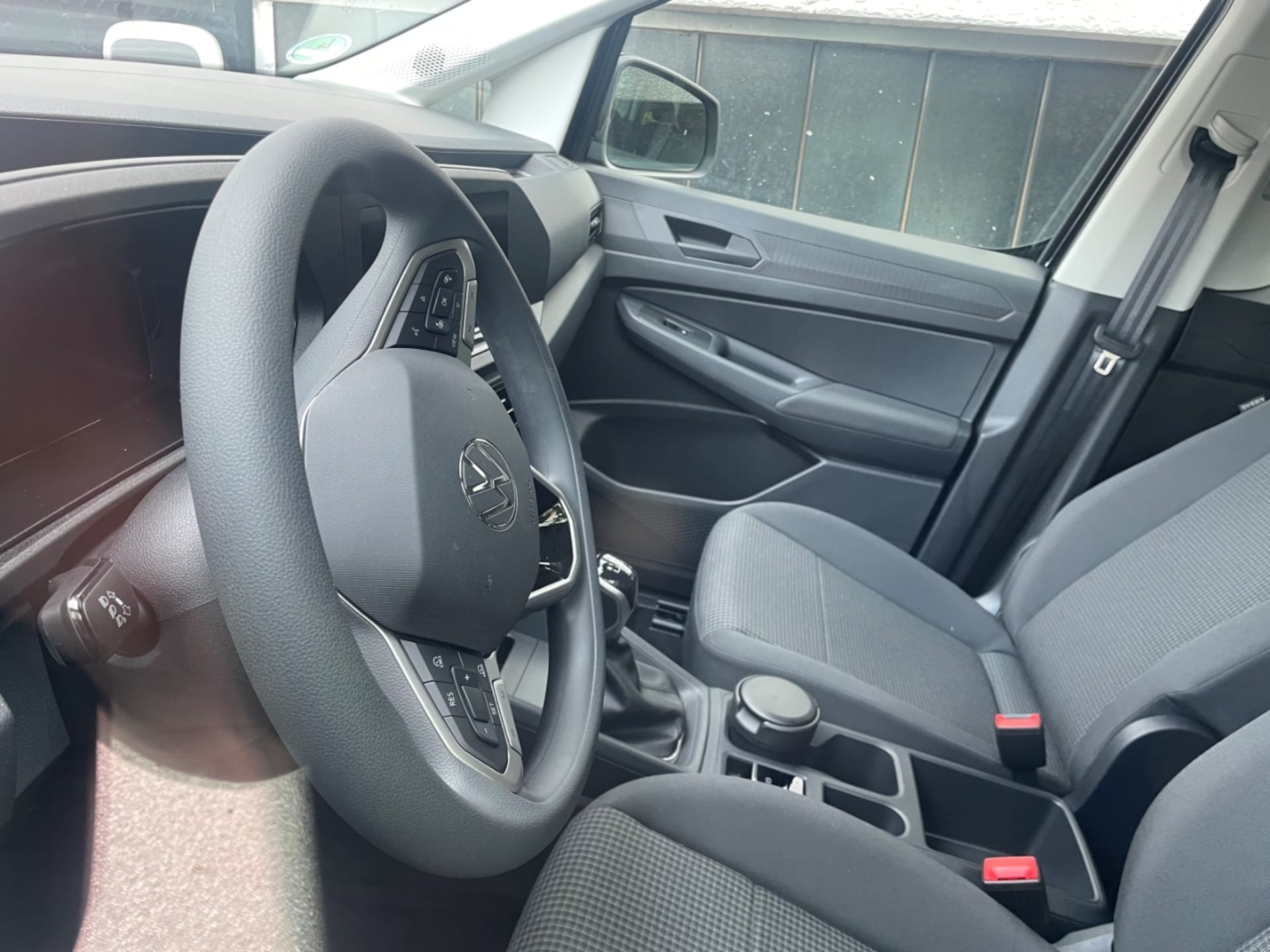 Volkswagen Caddy Basis-Modell