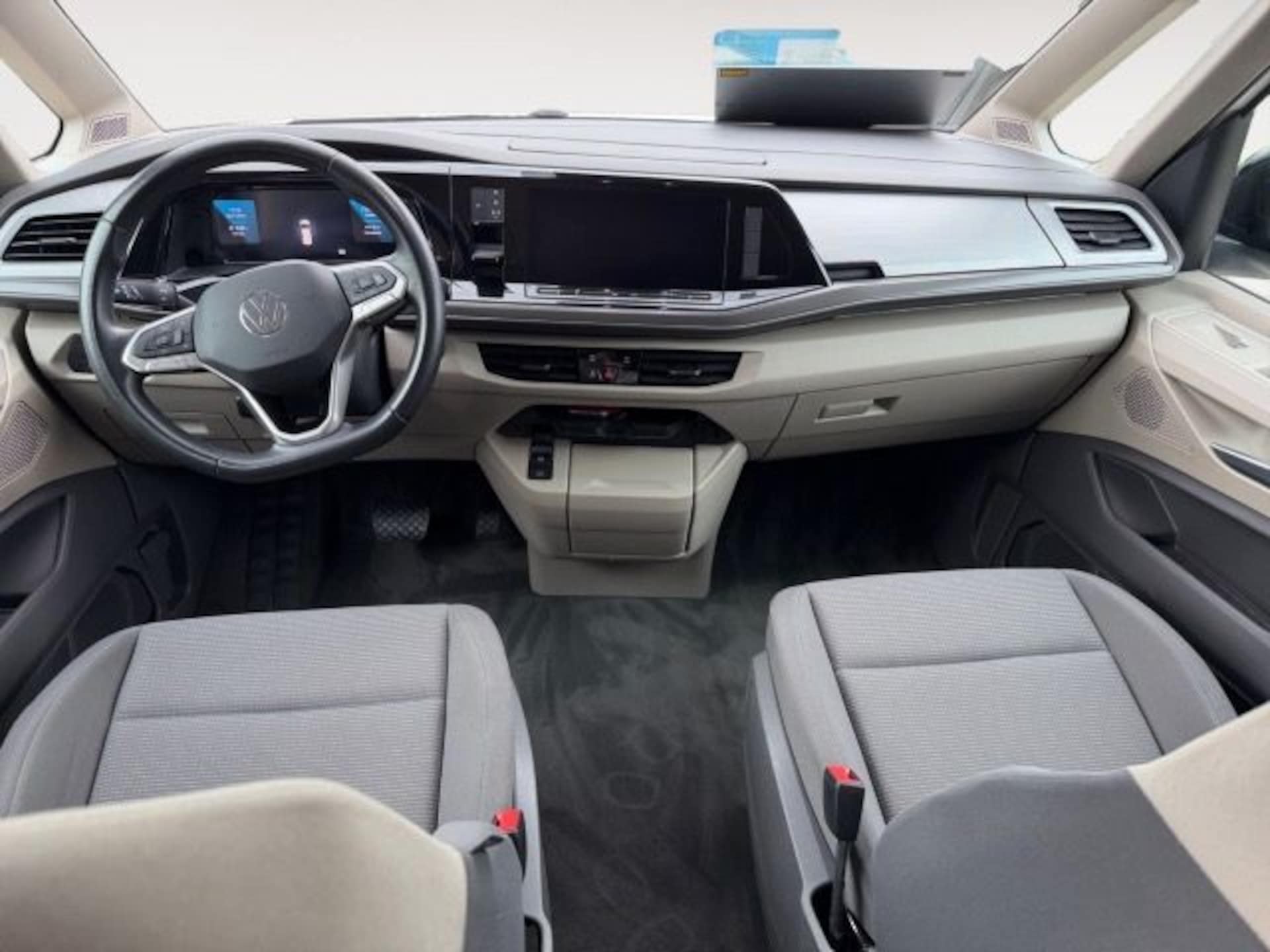 Volkswagen Multivan Basis-Modell