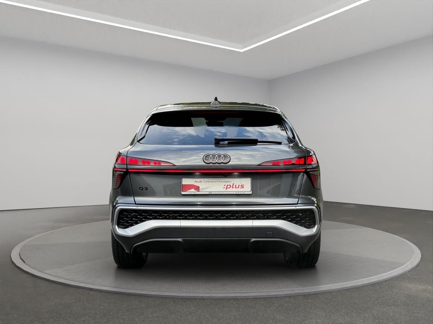 Bild über Audi Q3 Sportback TFSI 110 kW S tronic - für weitere Informationen kontaktieren Sie den Audi Partner