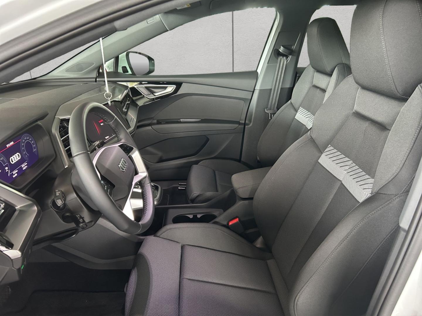 Image about Audi Q4 e-tron 45 e-tron quattro