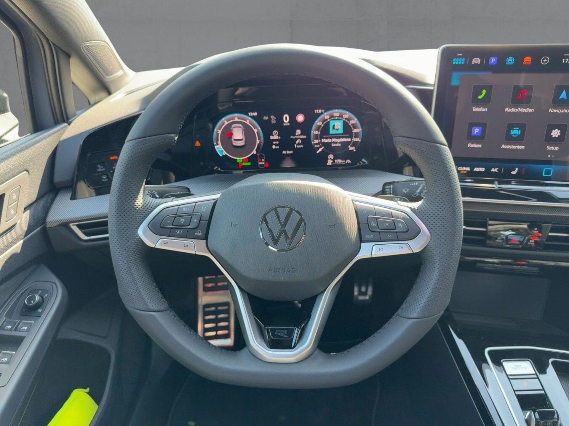 Volkswagen Golf R-Line