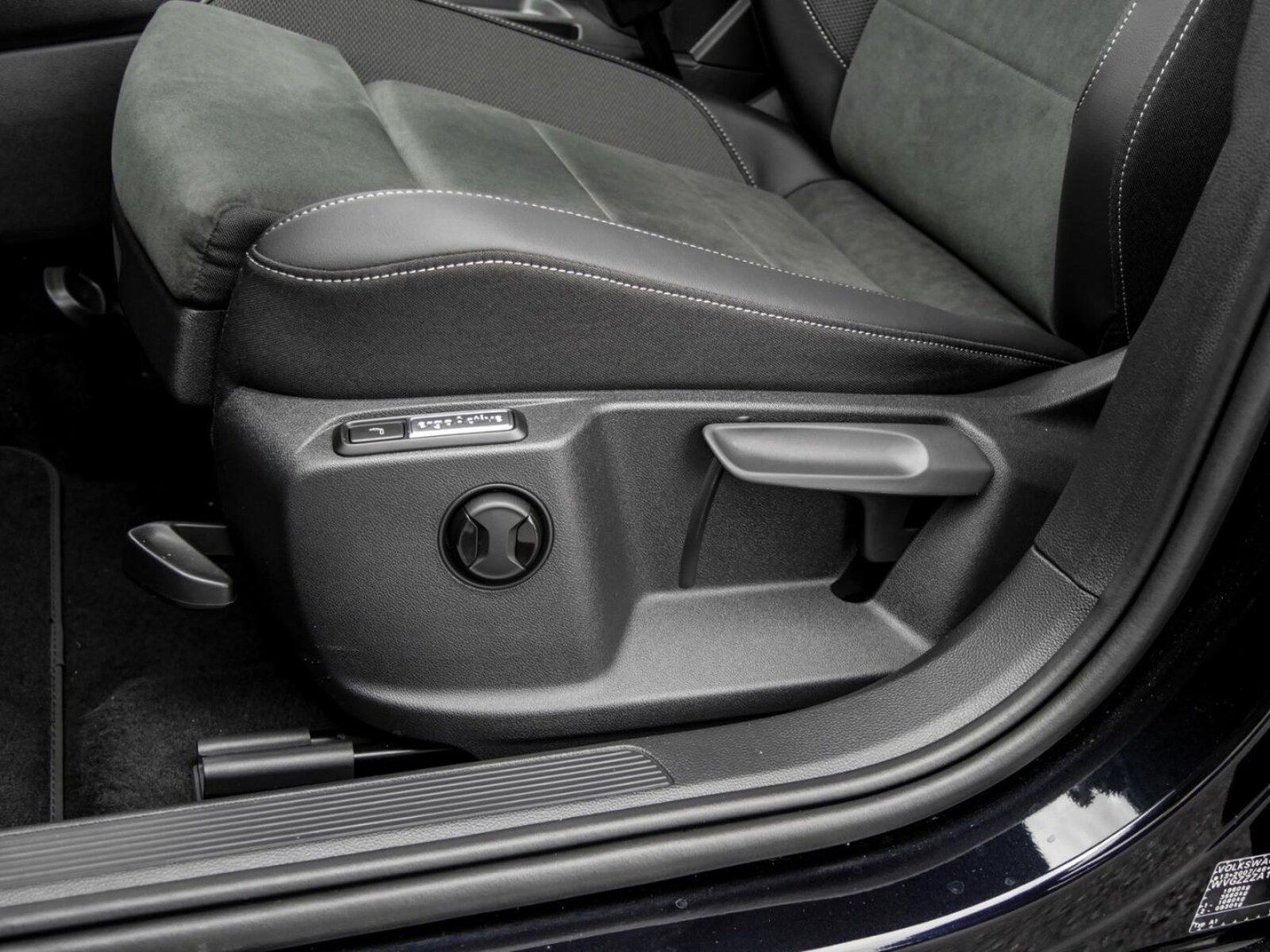 Volkswagen T-Roc – Bild 13