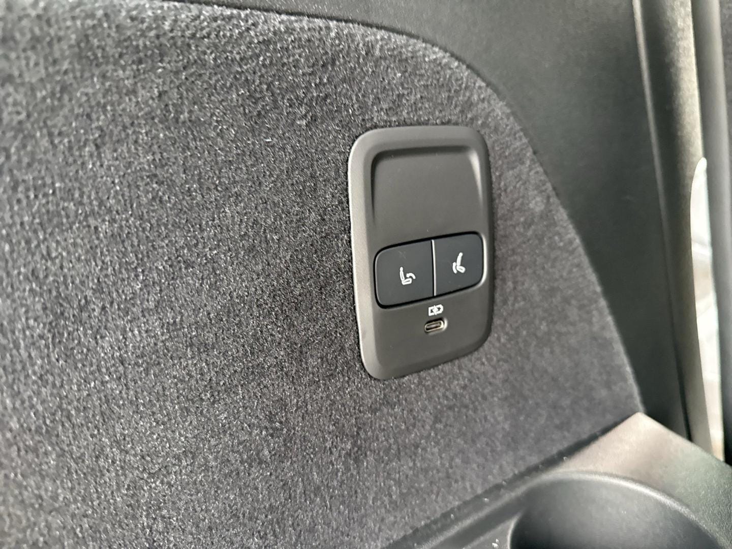 Bild über Audi Q7 SUV TDI quattro 220 kW tiptronic - für weitere Informationen kontaktieren Sie den Audi Partner