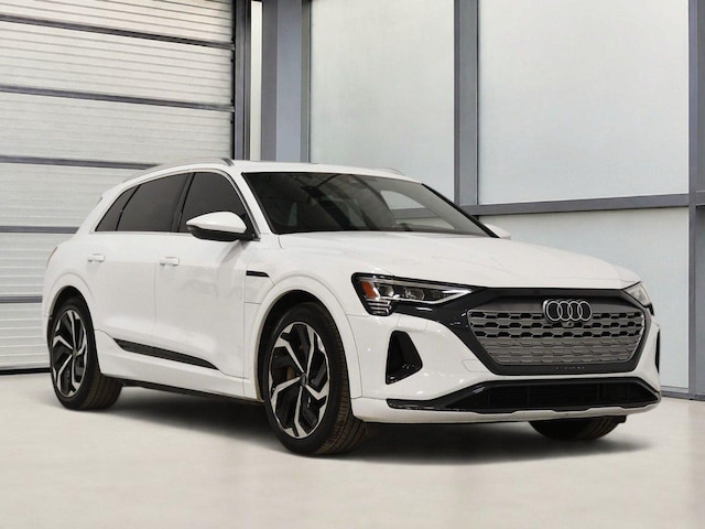 2024 Audi Q8 e-tron