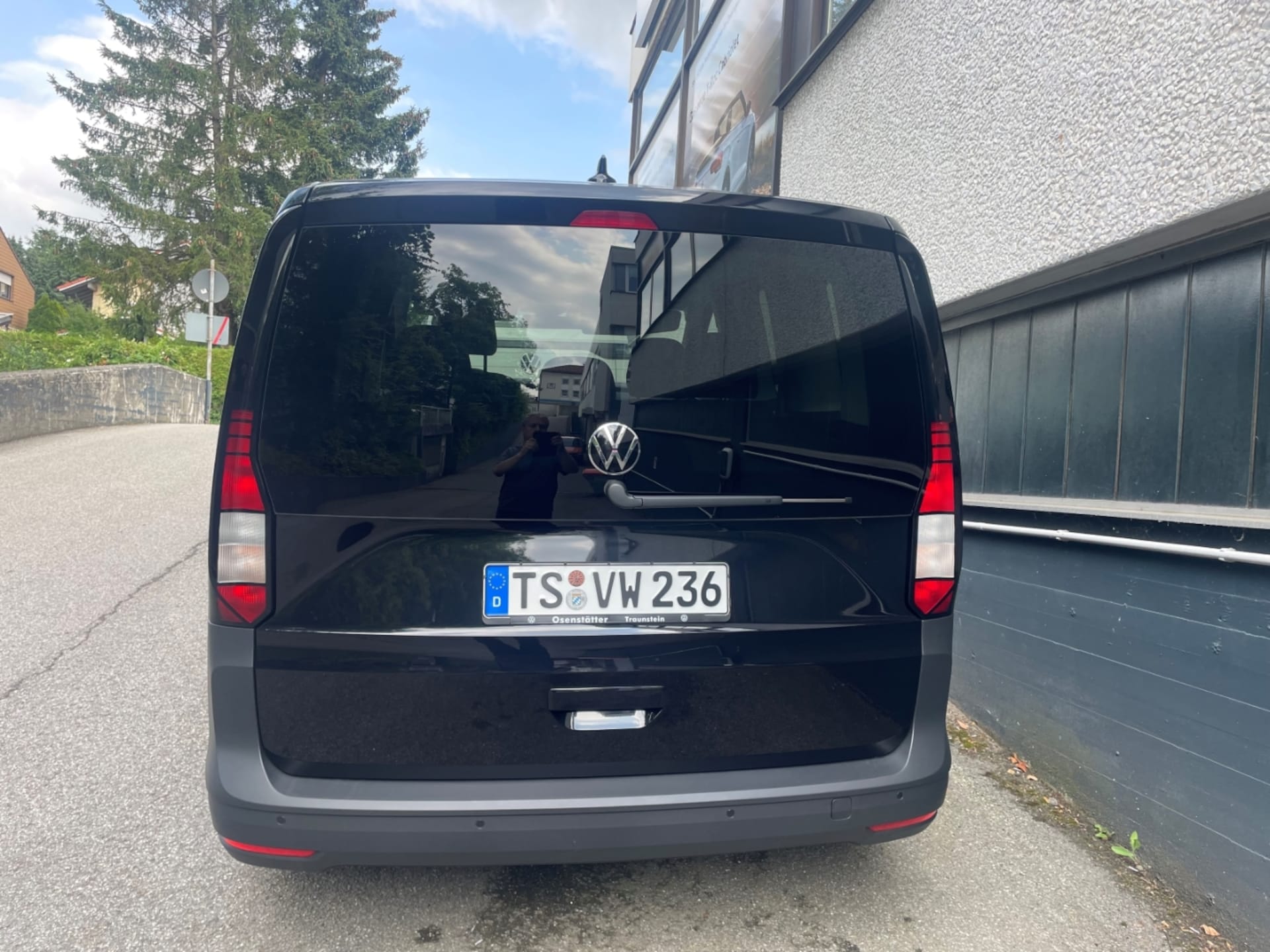 Volkswagen Caddy Basis-Modell