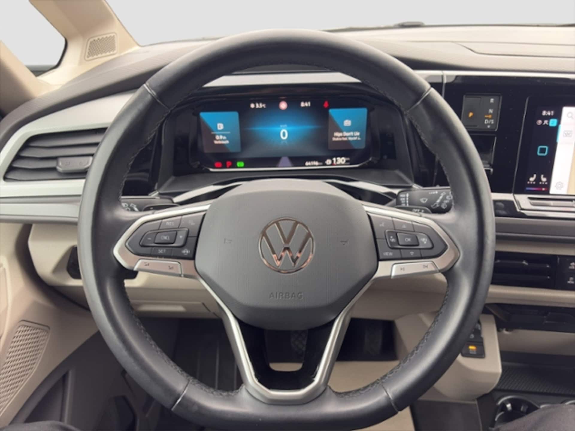 Volkswagen Multivan Basis-Modell