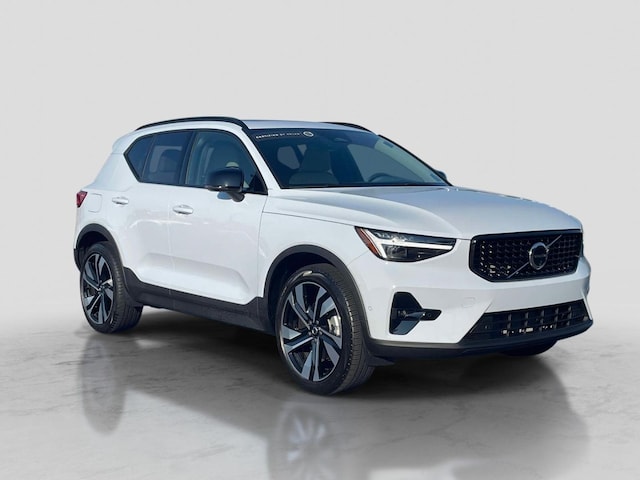 2026 Volvo XC40