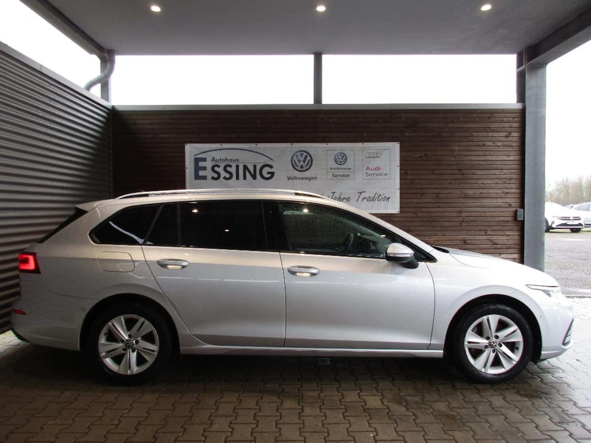 Volkswagen Golf Variant Life