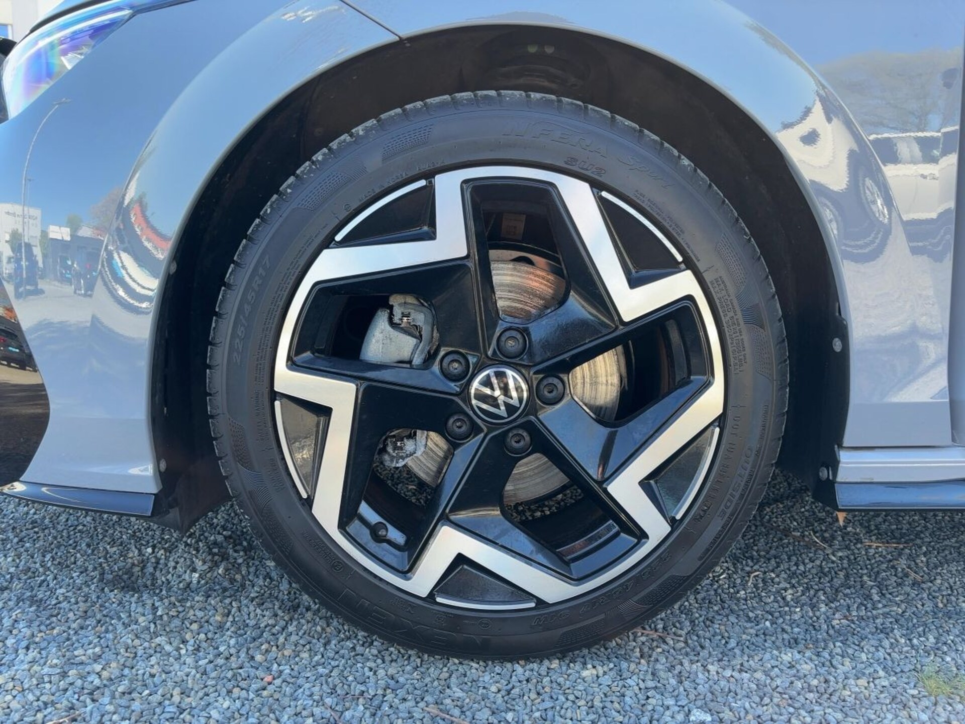 Volkswagen Golf R-Line