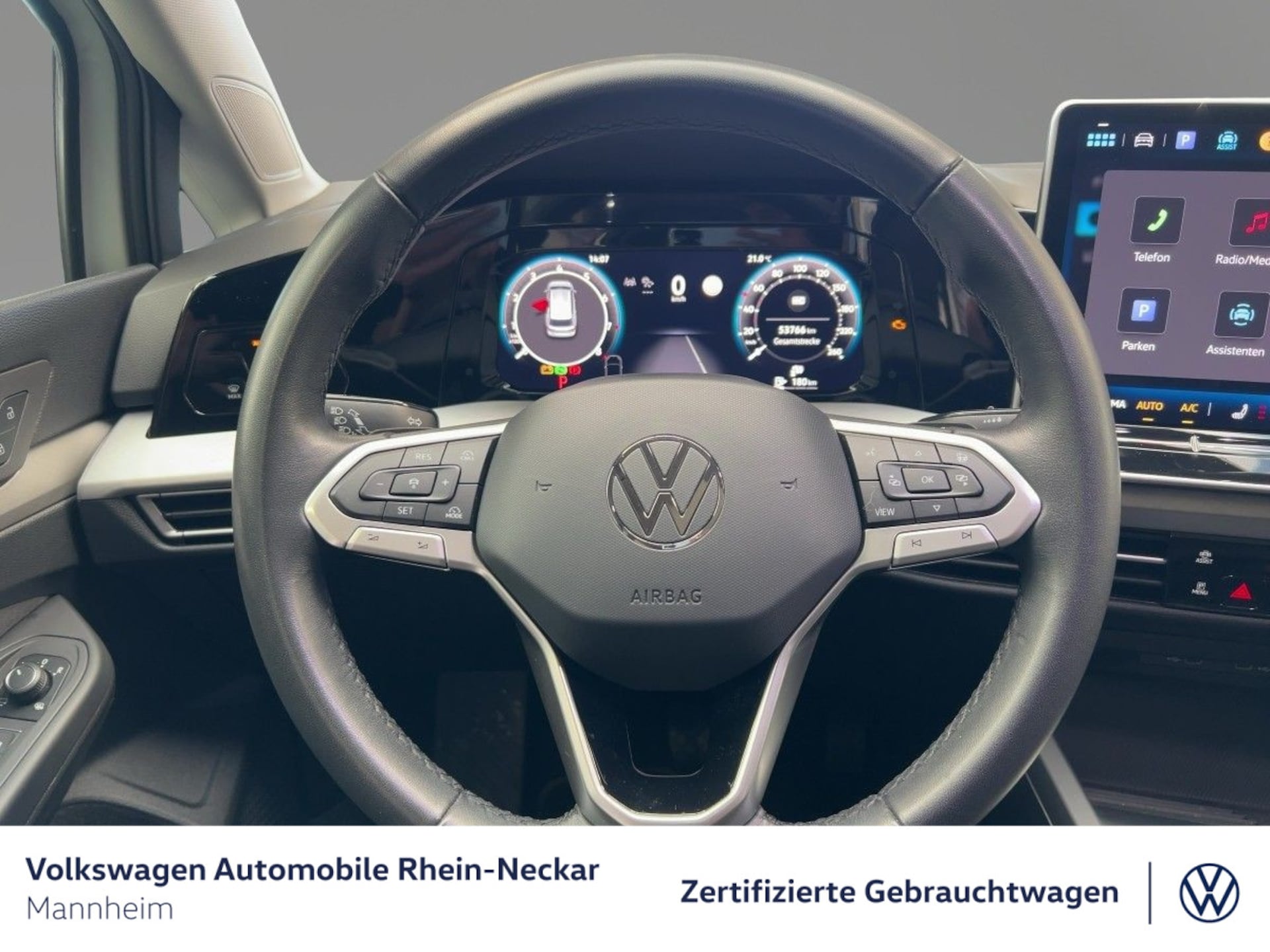 Volkswagen Golf Variant Life