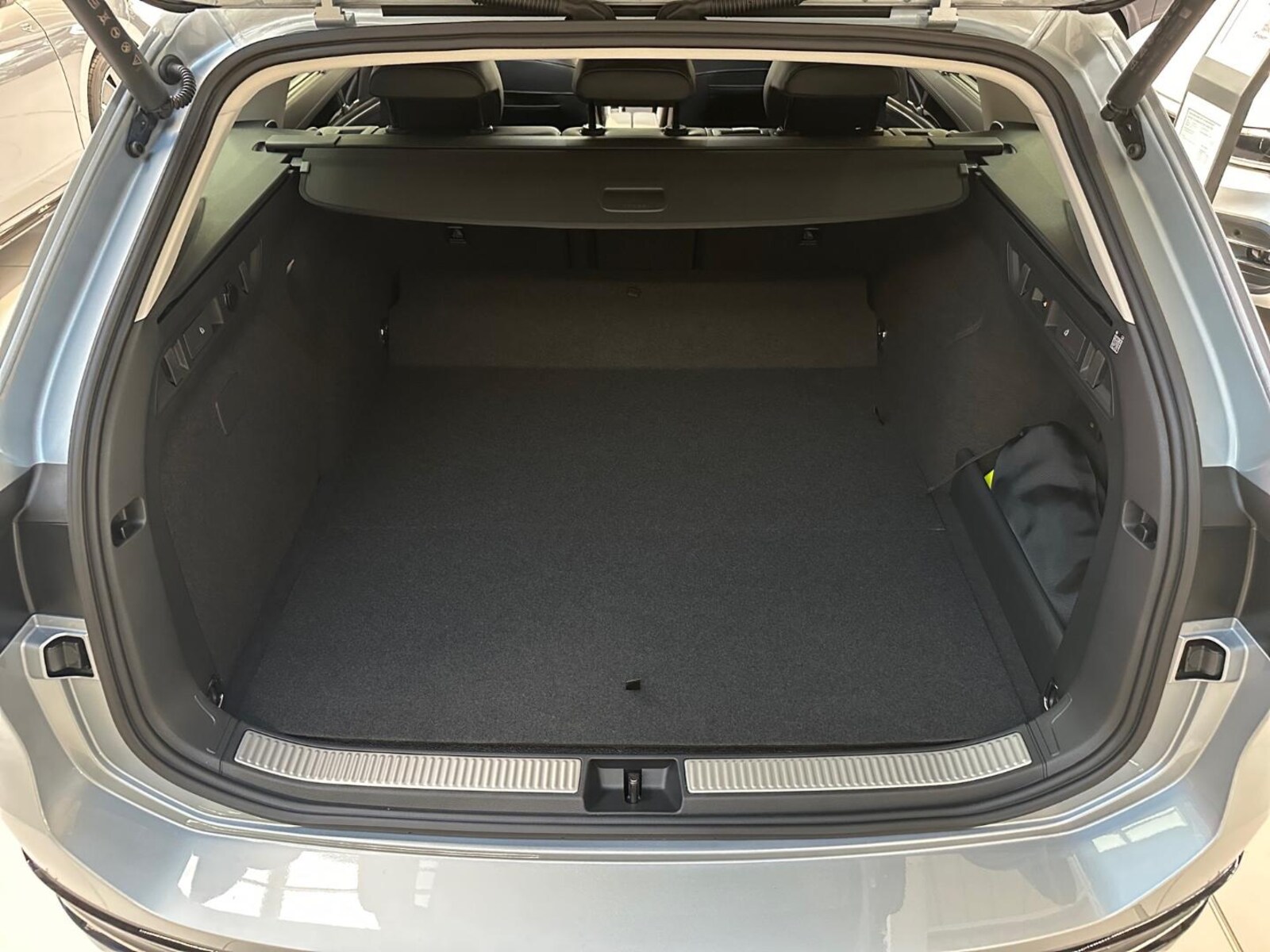 Volkswagen Passat – Bild 12