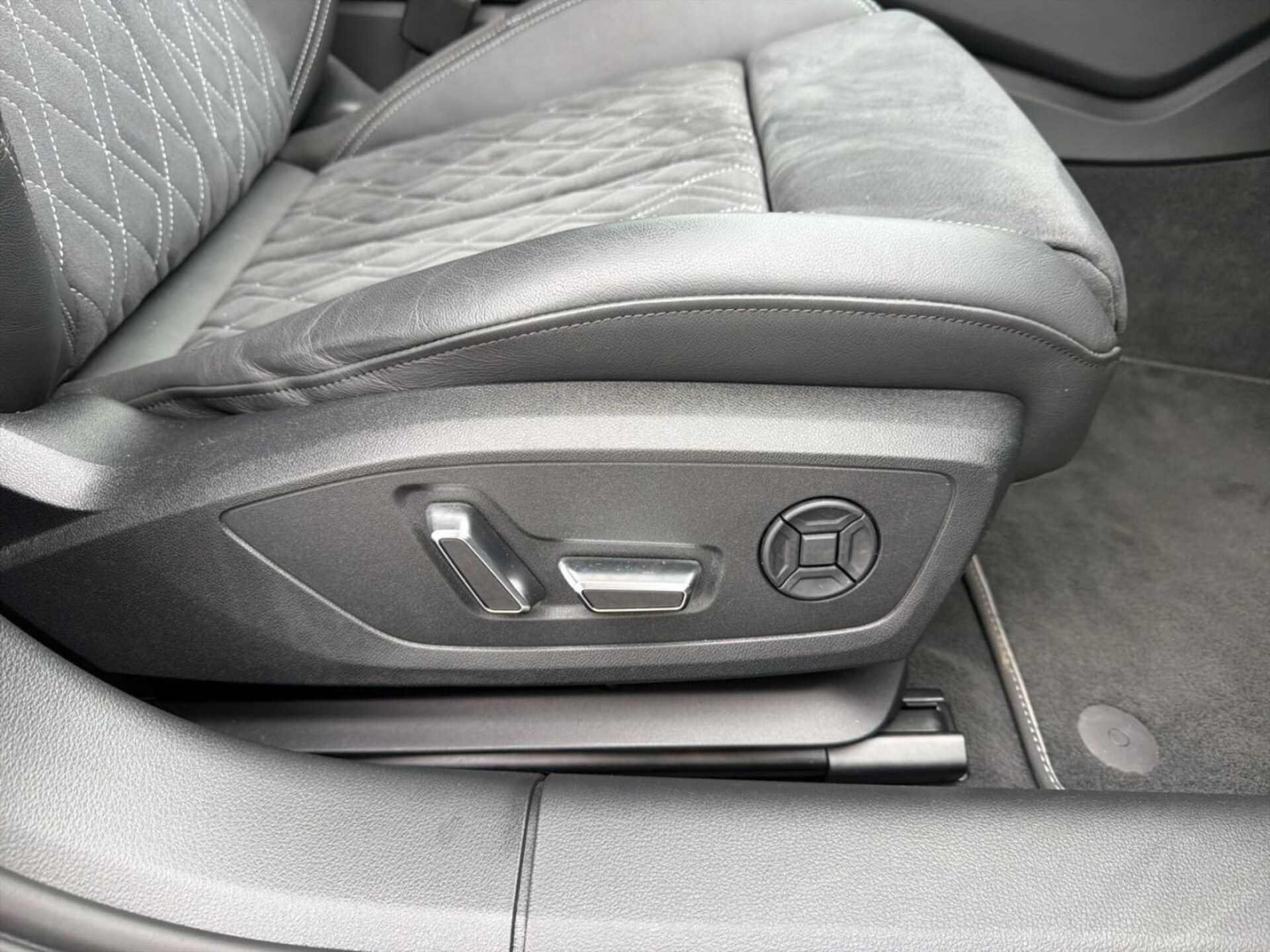 Audi S6 Limousine