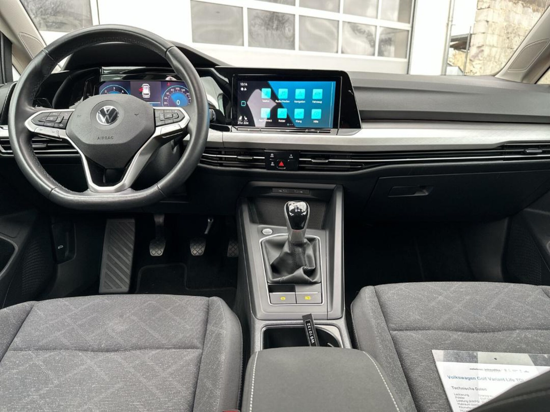 Volkswagen Golf Variant Life