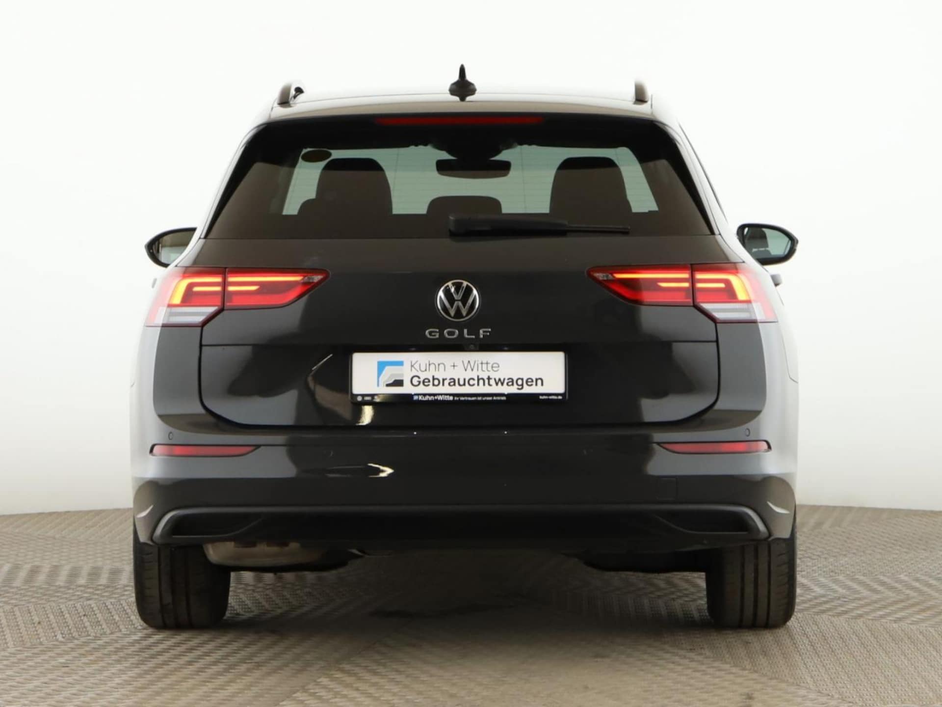 Volkswagen Golf Variant Life