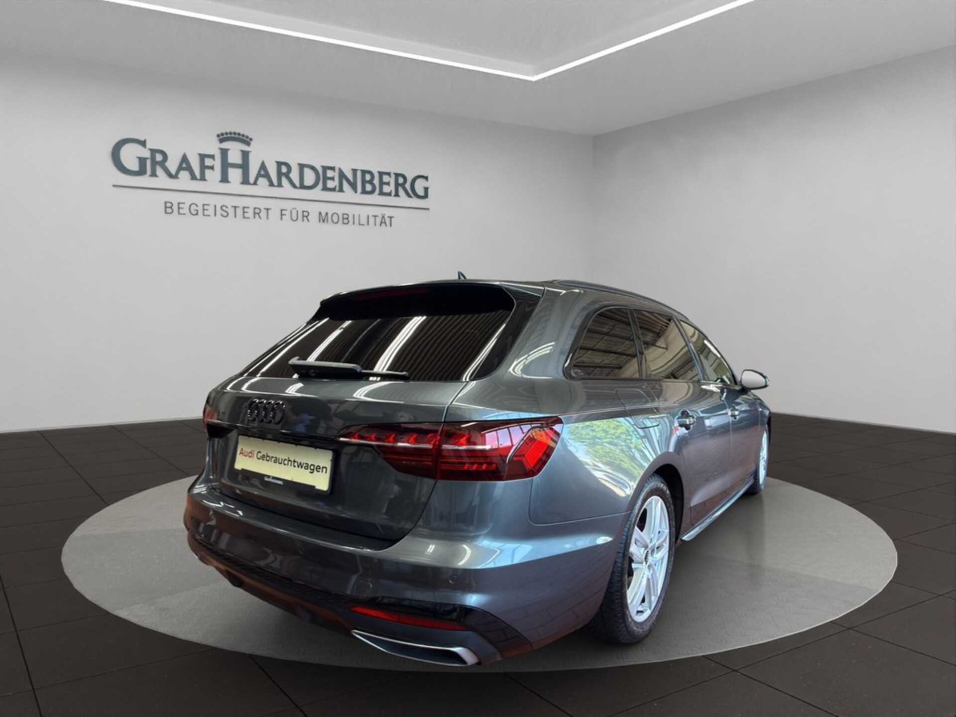 Audi A4 Avant S line