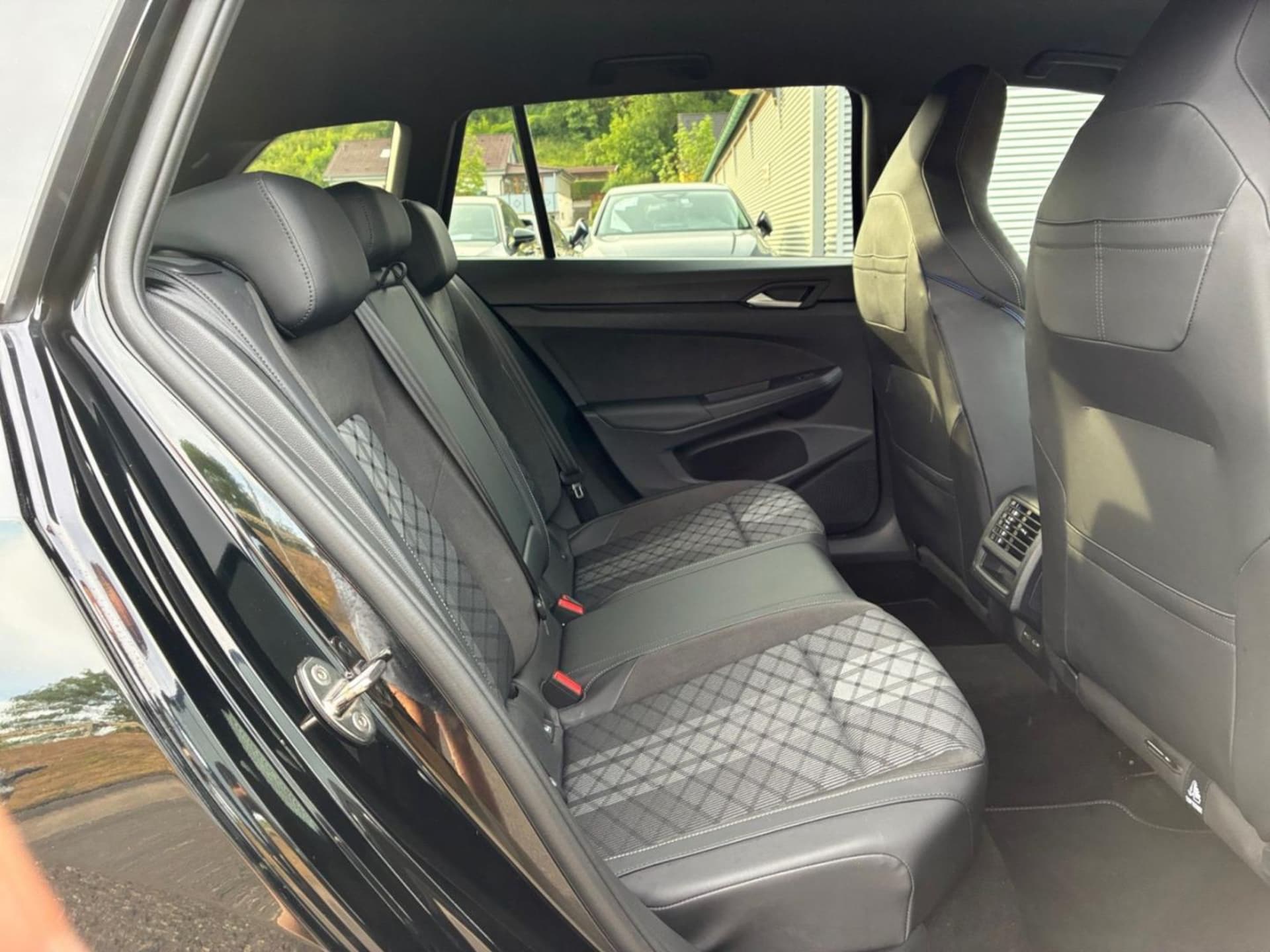 Volkswagen Golf Variant R-Line