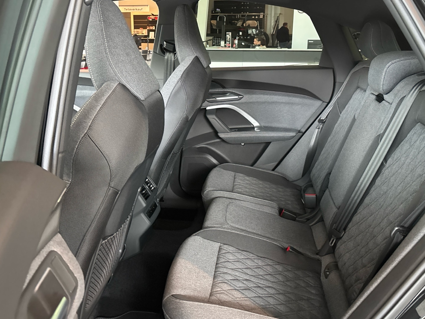 Bild über Audi Q5 Sportback TDI quattro 150 kW S tronic - für weitere Informationen kontaktieren Sie den Audi Partner