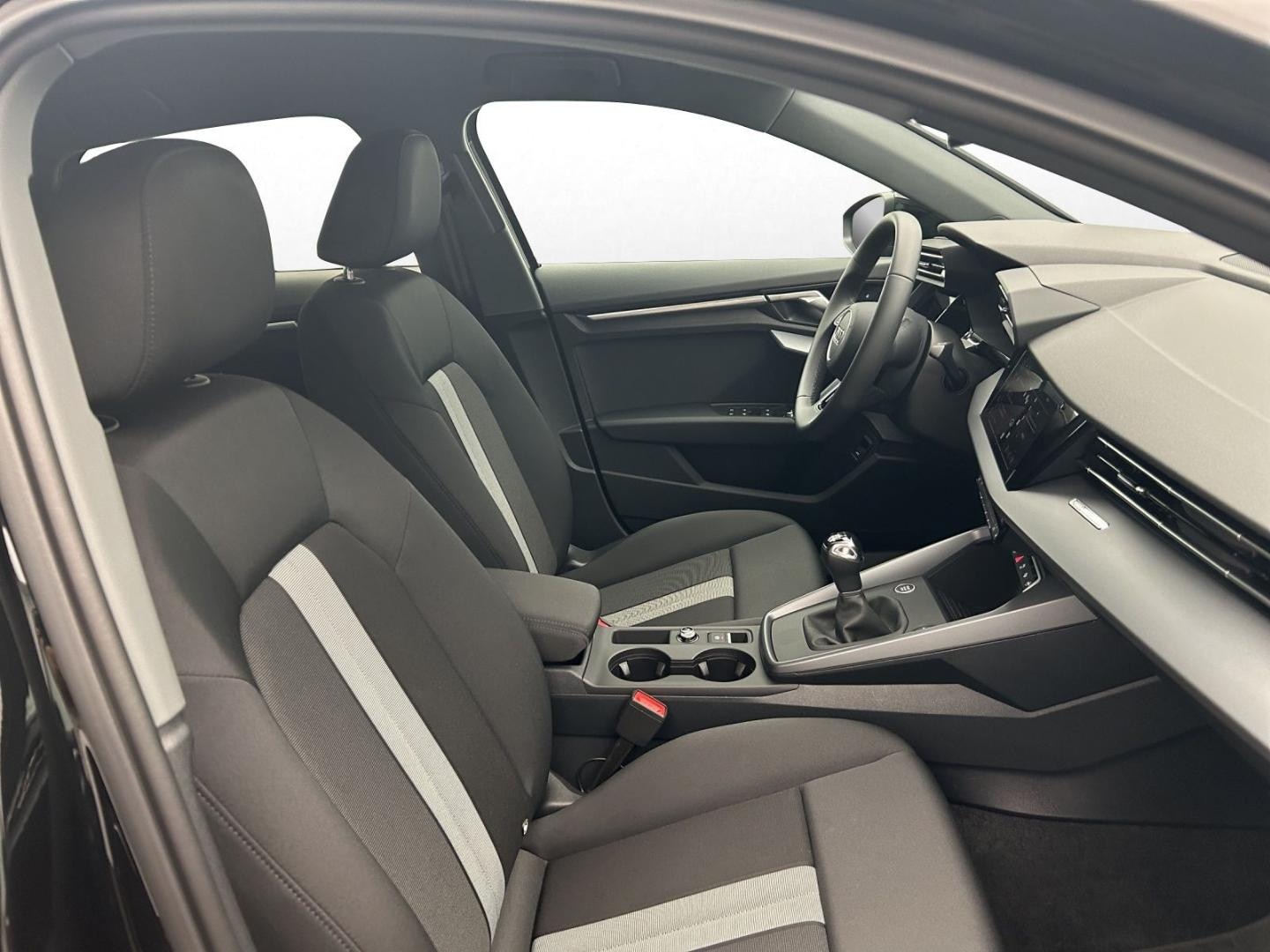 Bild über Audi A3 Sportback TFSI Schaltgetriebe - für weitere Informationen kontaktieren Sie den Audi Partner