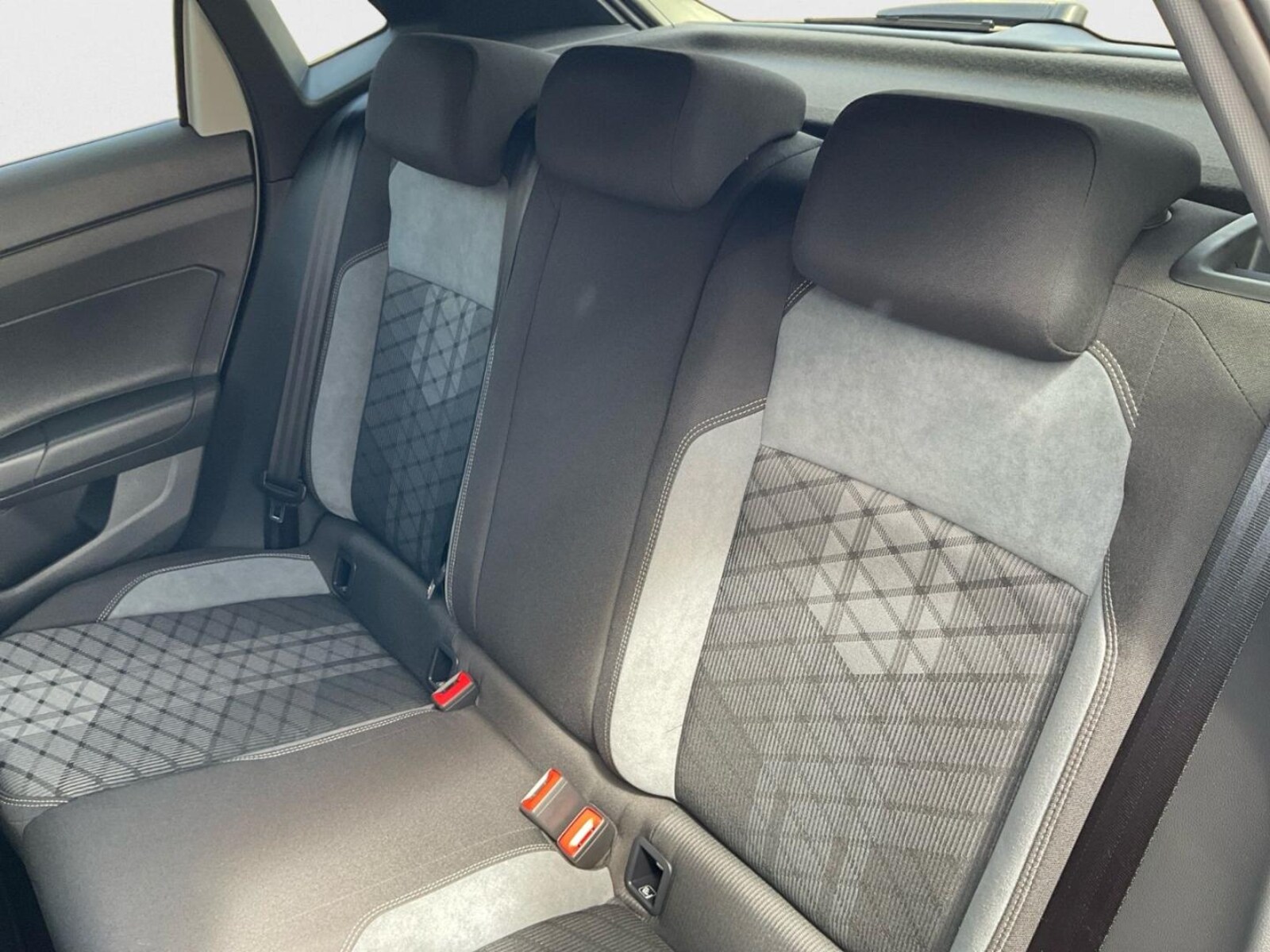 Volkswagen Polo – Bild 14