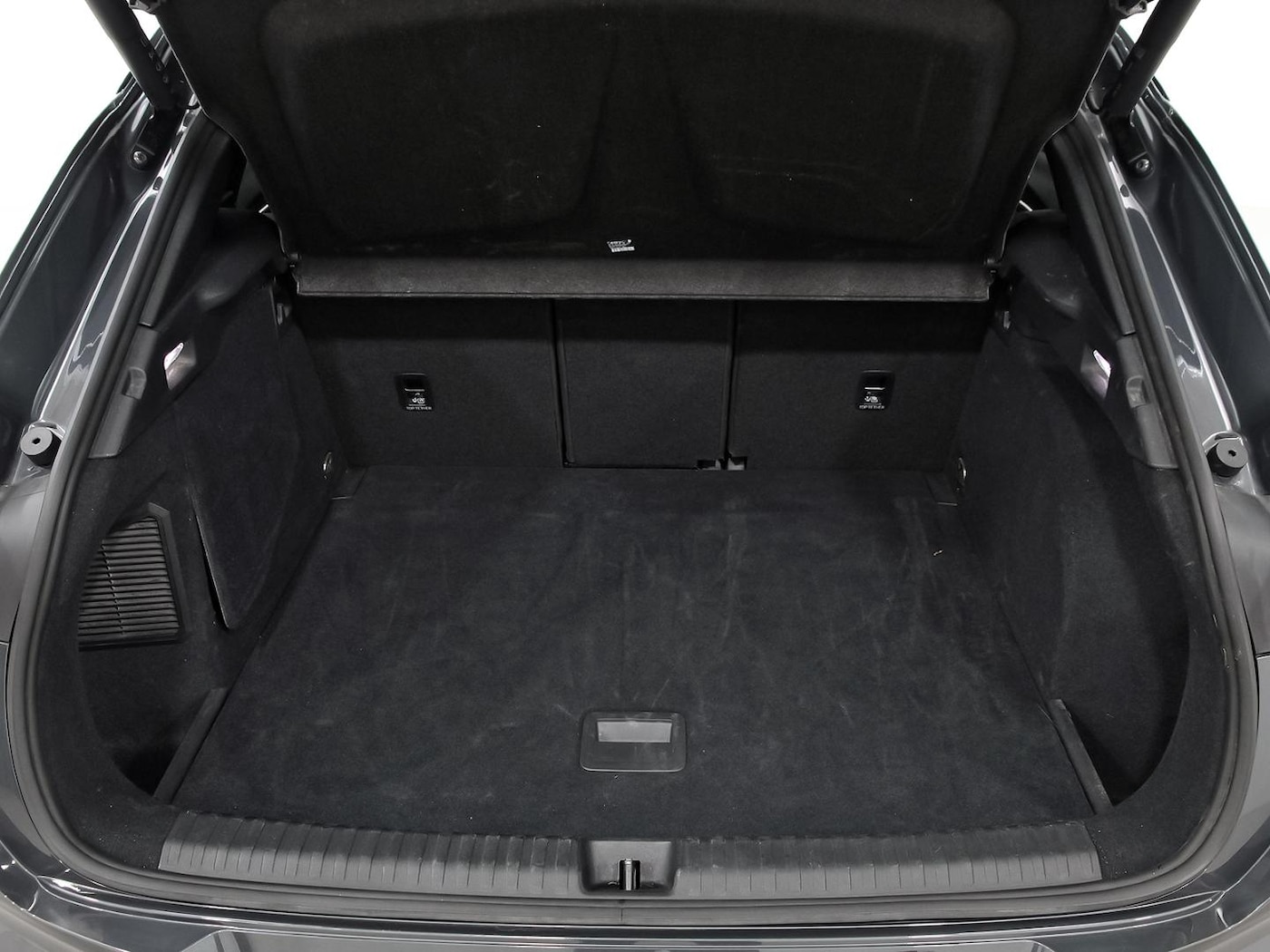 CUPRA Terramar 1.5 TSI e-Hybrid DSG 150 kW (204 CV) — photo 8