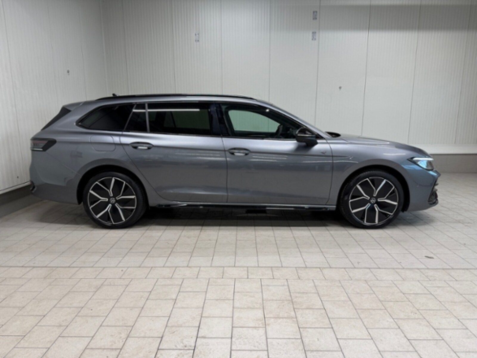 Volkswagen Passat – Bild 8