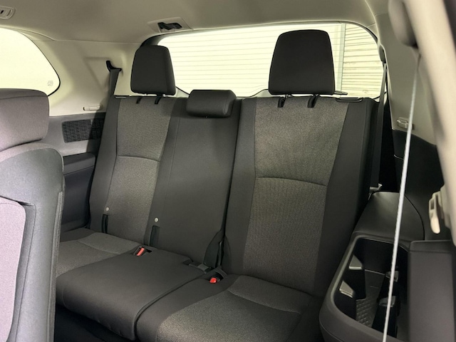 2025 Toyota Grand Highlander LE - Photo 27