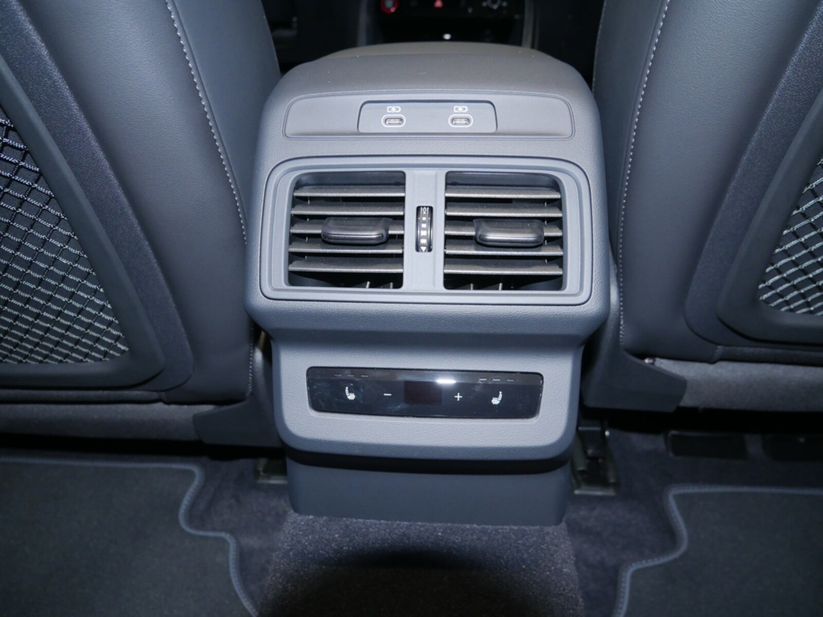 Audi SQ5 – Bild 23