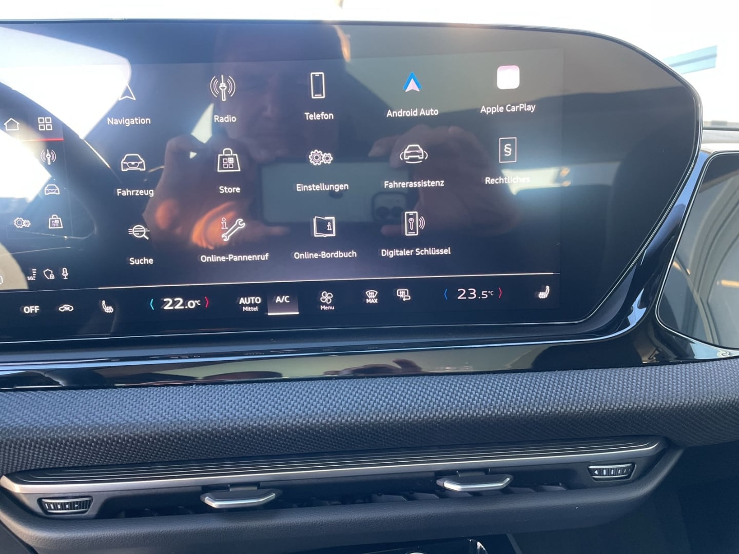 Bild über Audi A6 Avant TDI quattro 150 kW S tronic - für weitere Informationen kontaktieren Sie den Audi Partner