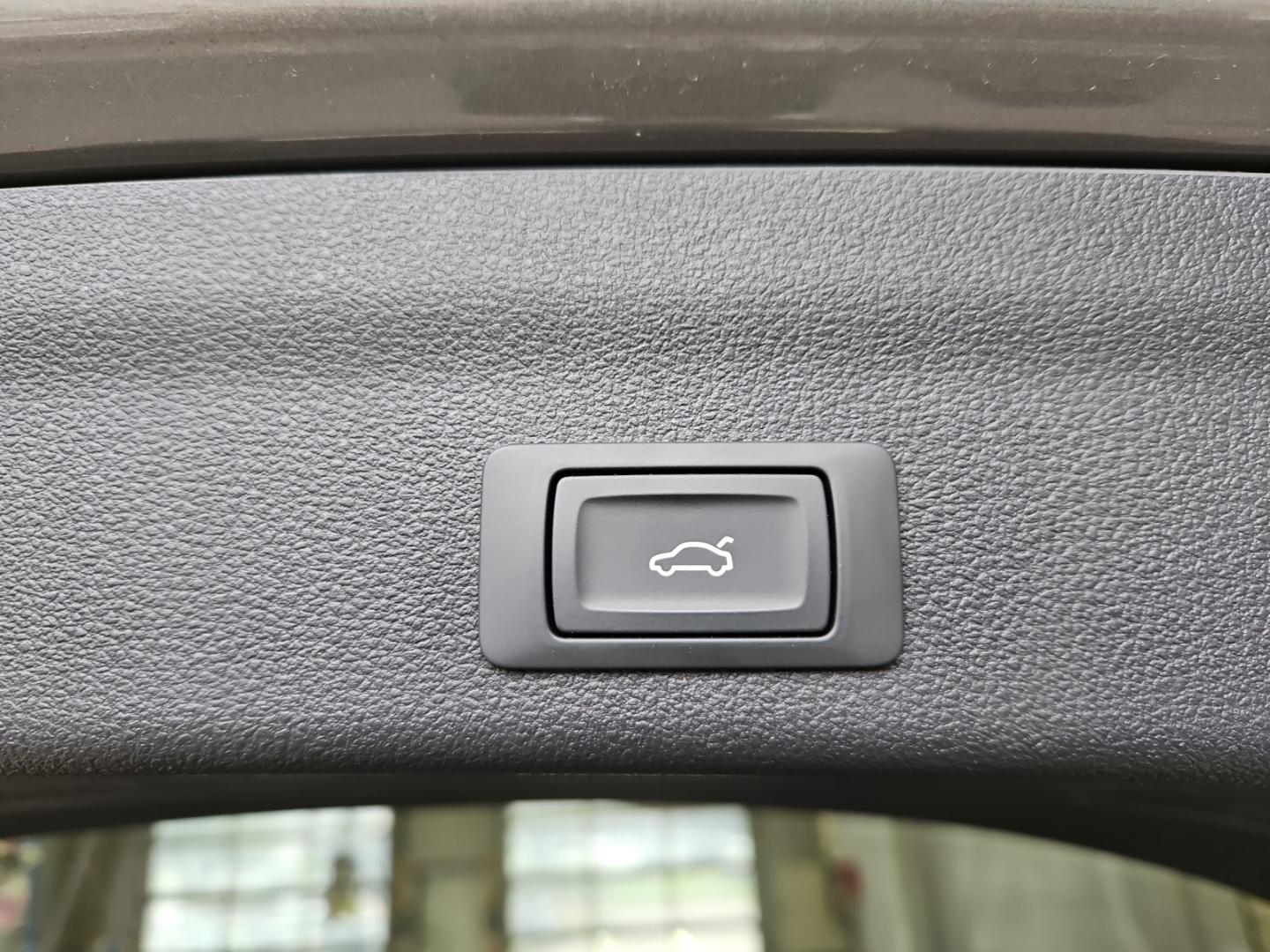 Image about Audi S6 Avant TDI quattro tiptronic