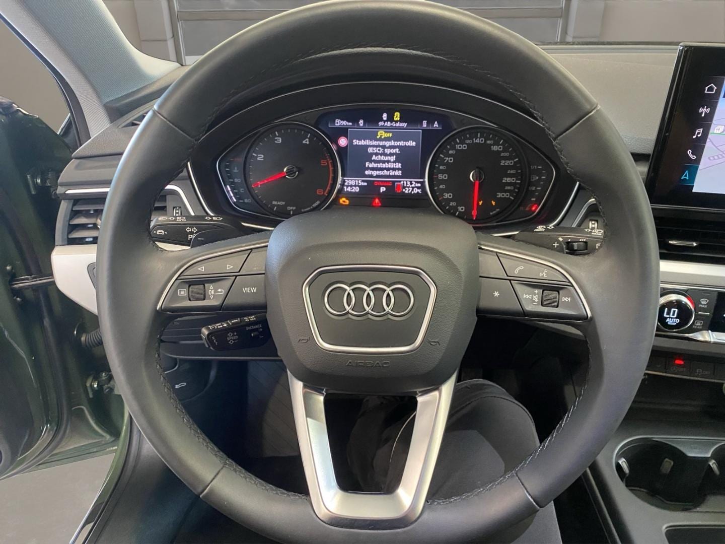 Bild über Audi A4 Avant S line 40 TDI S tronic - für weitere Informationen kontaktieren Sie den Audi Partner