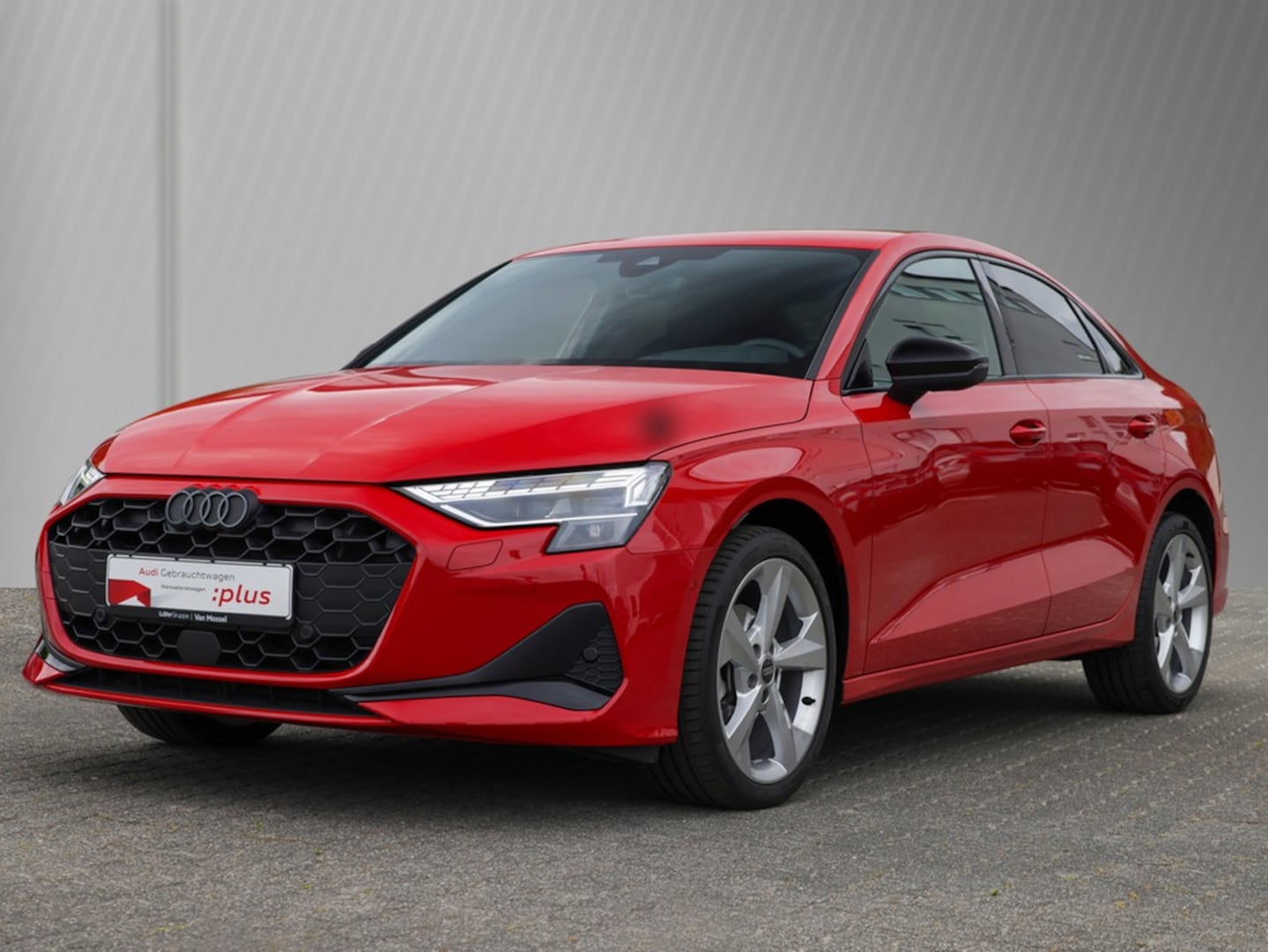 Bild über Audi A3 Limousine advanced 30 TFSI Schaltgetriebe - für weitere Informationen kontaktieren Sie den Audi Partner