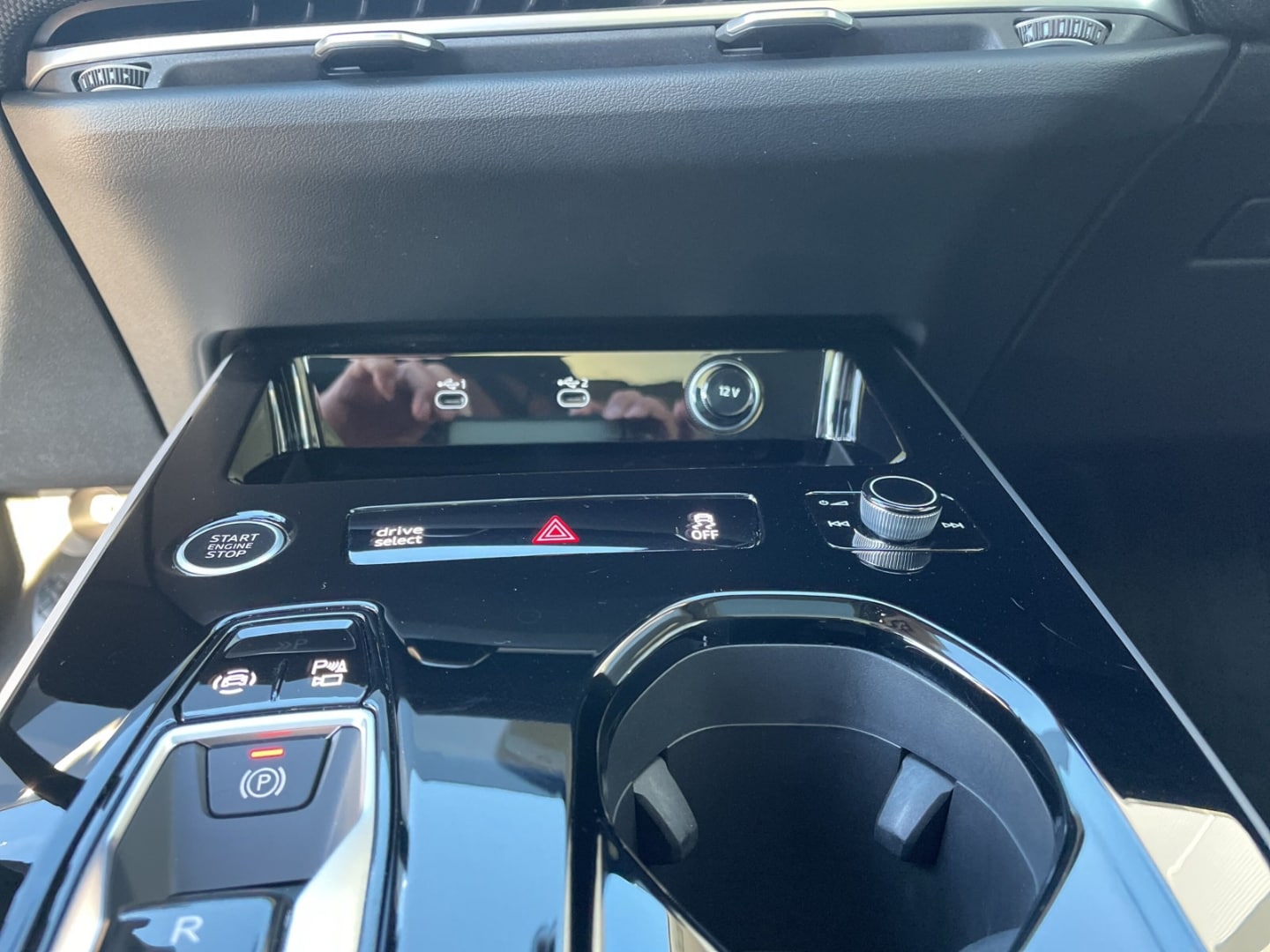 Bild über Audi A6 Avant TDI quattro 150 kW S tronic - für weitere Informationen kontaktieren Sie den Audi Partner