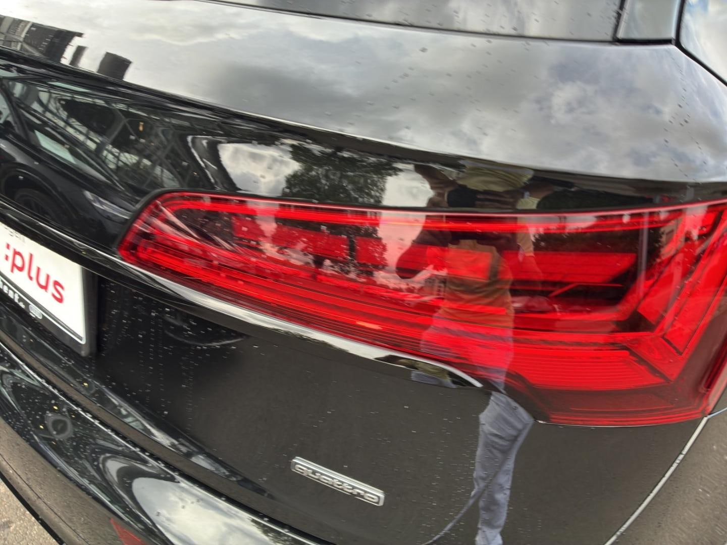 Bild über Audi Q5 TFSI e S line business 55 TFSI e quattro S tronic - für weitere Informationen kontaktieren Sie den Audi Partner