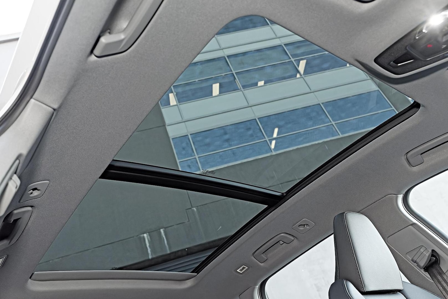 Image about Audi Q6 SUV e-tron e-tron