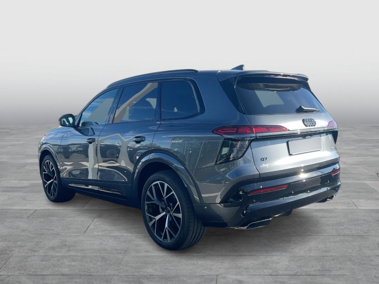 Bild über Audi Q7 SUV TDI quattro 220 kW tiptronic - für weitere Informationen kontaktieren Sie den Audi Partner