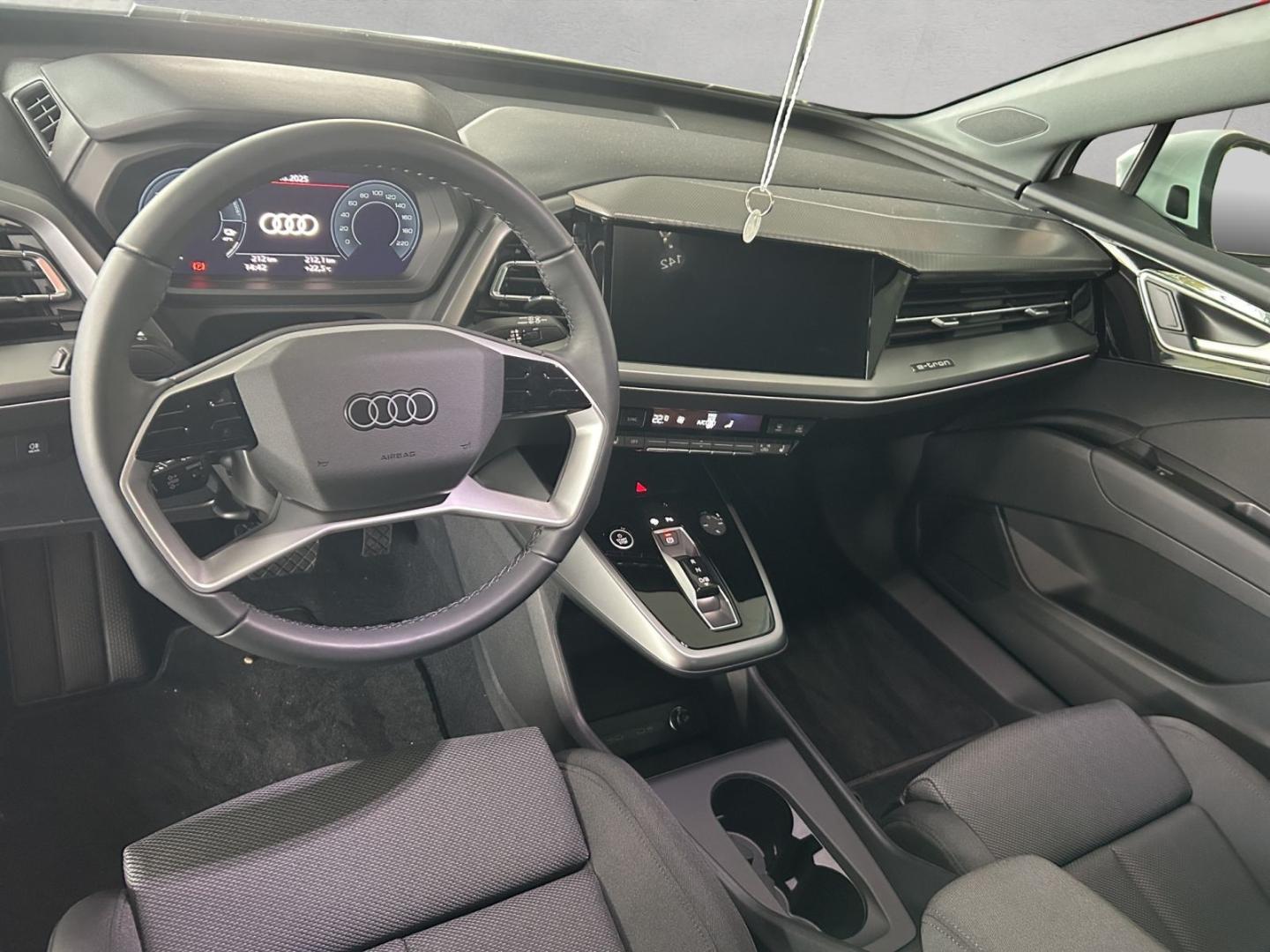 Image about Audi Q4 e-tron 45 e-tron quattro