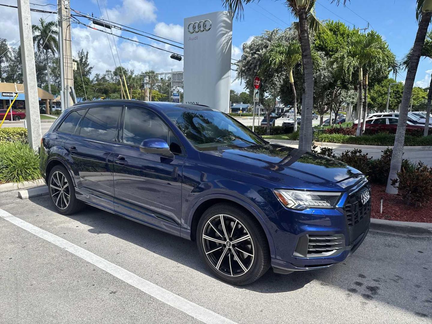 2021 Audi Q7 55 Prestige quattro Tiptronic's photo