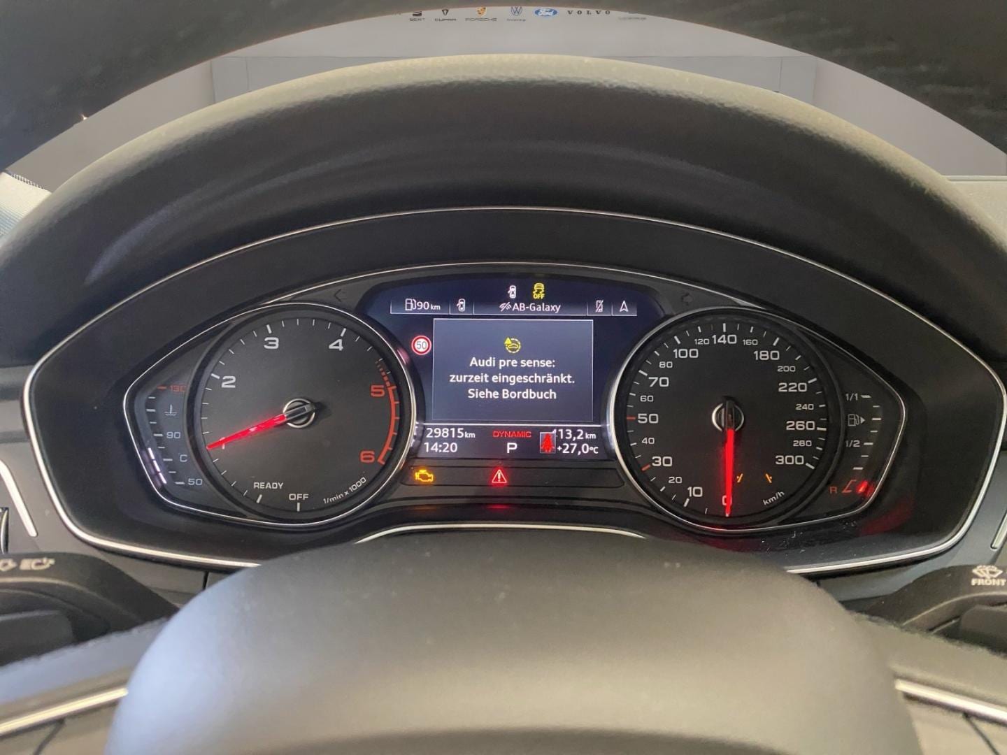 Bild über Audi A4 Avant S line 40 TDI S tronic - für weitere Informationen kontaktieren Sie den Audi Partner