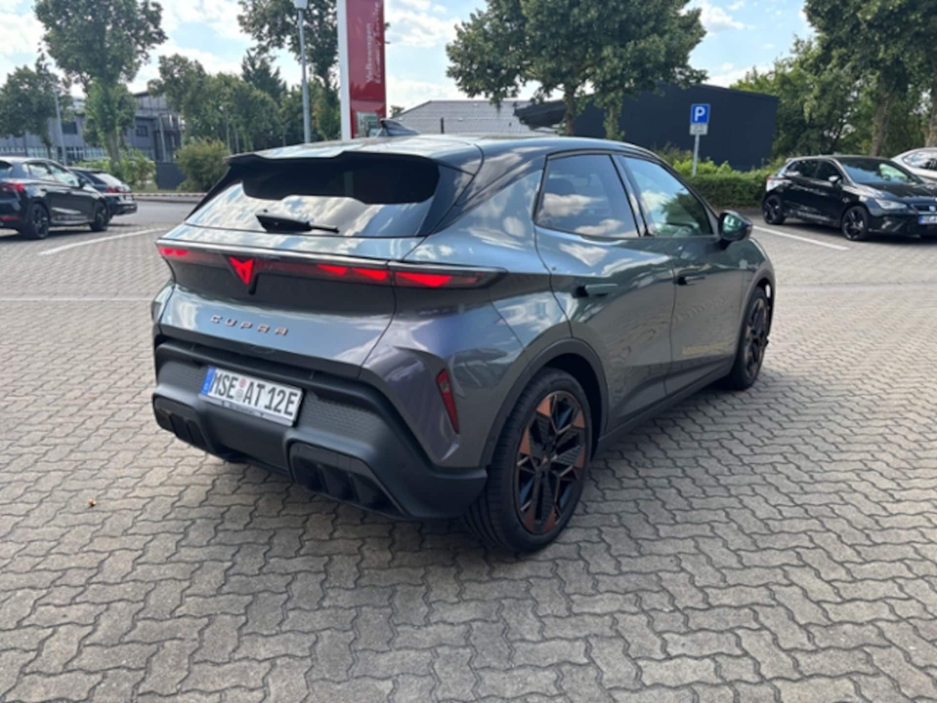 CUPRA Raval Endurance