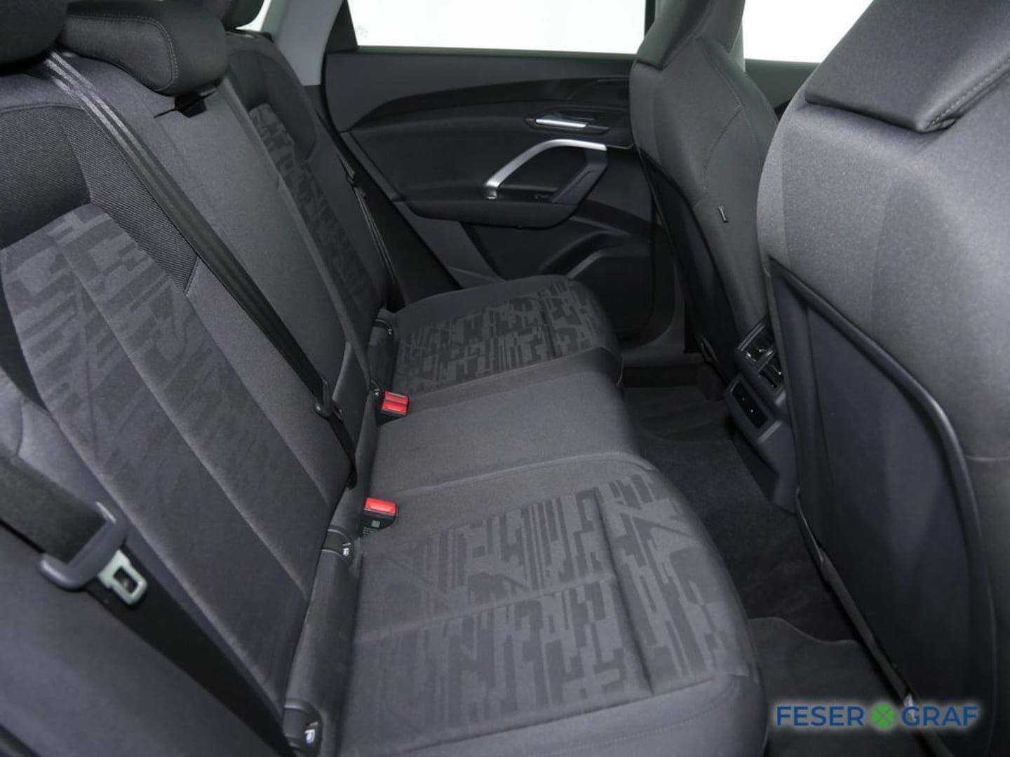 Bild über Audi Q5 SUV TFSI 150 kW S tronic - für weitere Informationen kontaktieren Sie den Audi Partner