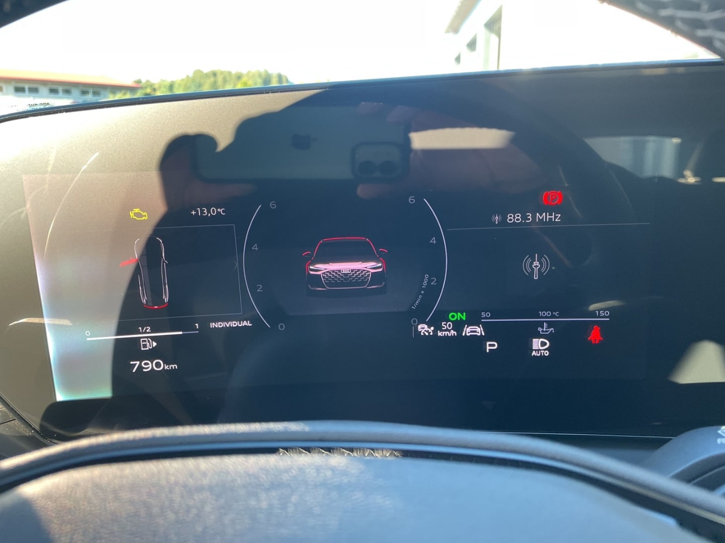 Bild über Audi A6 Avant TDI quattro 150 kW S tronic - für weitere Informationen kontaktieren Sie den Audi Partner