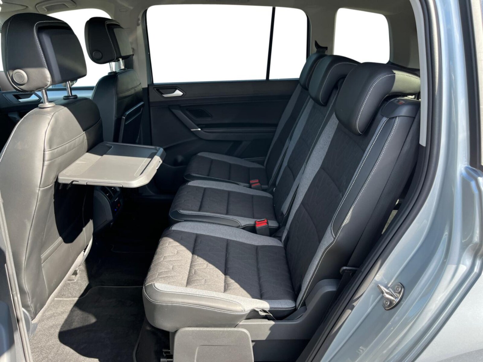 Volkswagen Touran – Bild 11