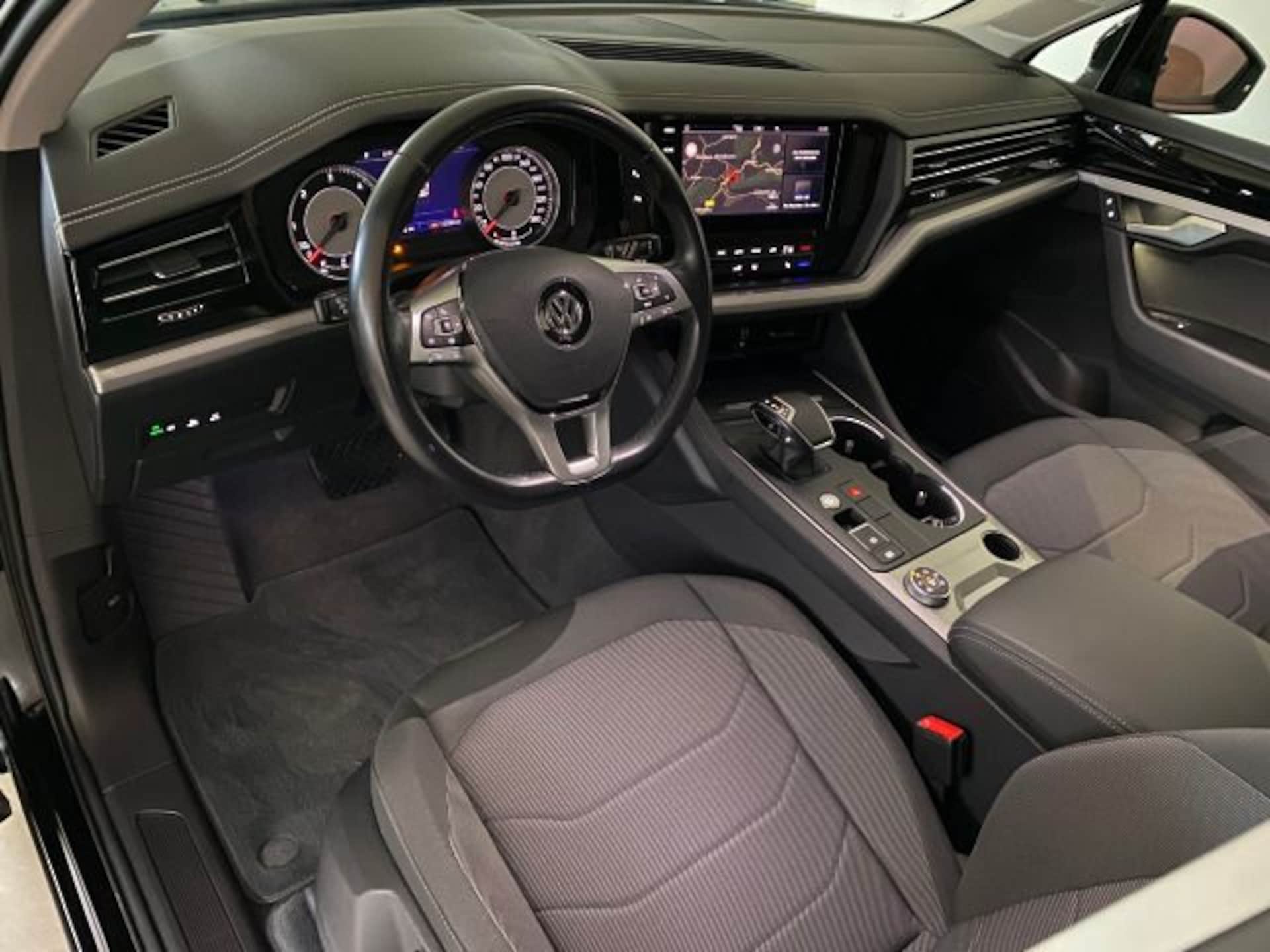 Volkswagen Touareg Basis-Modell