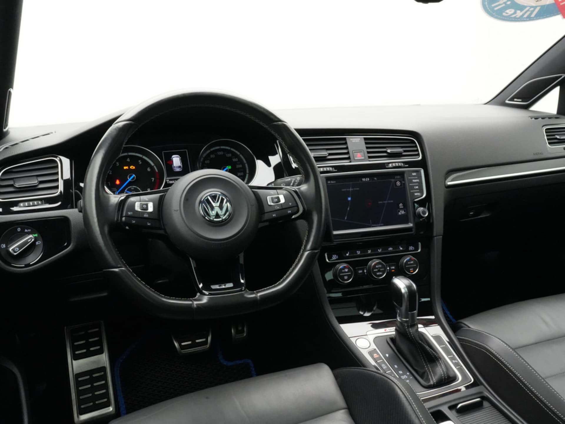 Volkswagen Golf Variant R
