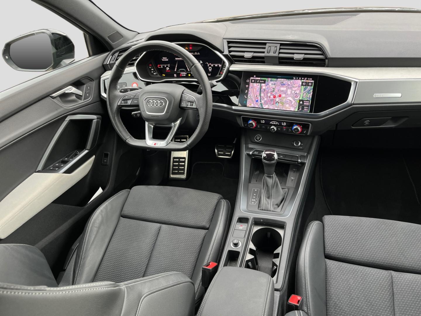 Bild über Audi Q3 Sportback S line 35 TDI S tronic - für weitere Informationen kontaktieren Sie den Audi Partner