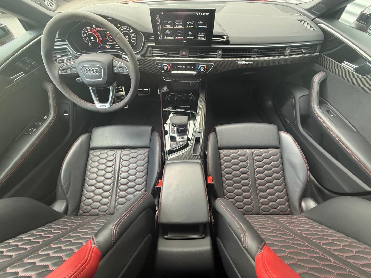 Bild über Audi RS 5 Sportback TFSI quattro tiptronic - für weitere Informationen kontaktieren Sie den Audi Partner