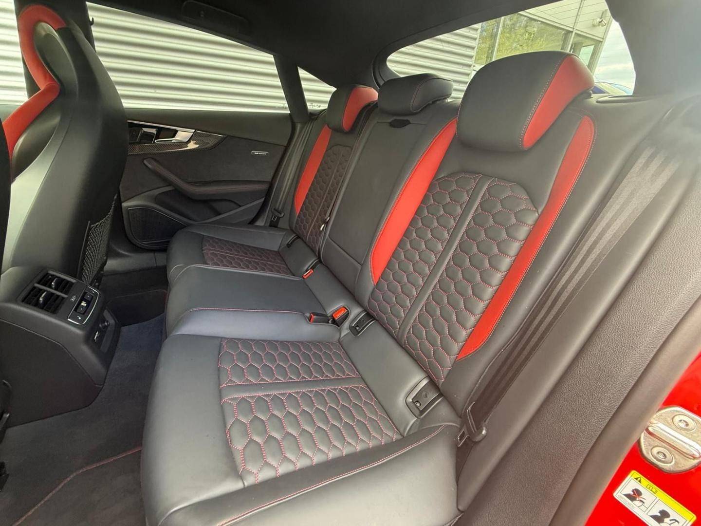 Bild über Audi RS 5 Sportback TFSI quattro tiptronic - für weitere Informationen kontaktieren Sie den Audi Partner