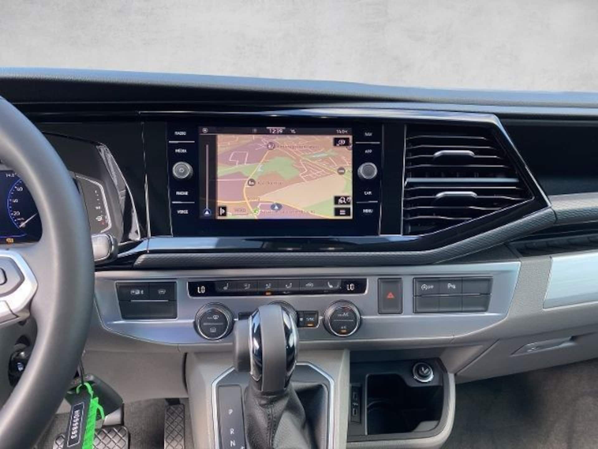 Volkswagen T6.1 California Beach