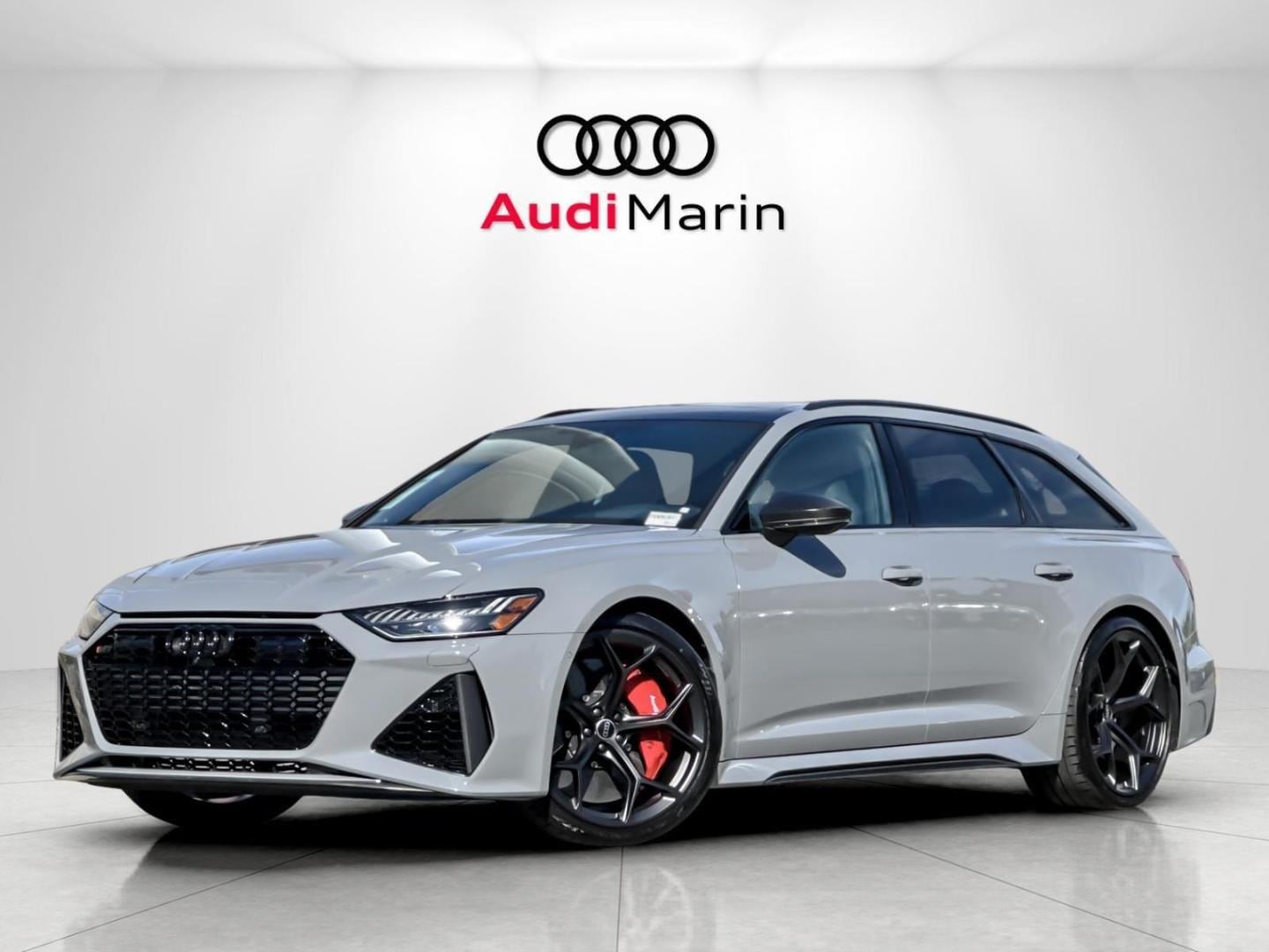 2025 Audi RS 6 Avant Performance's photo