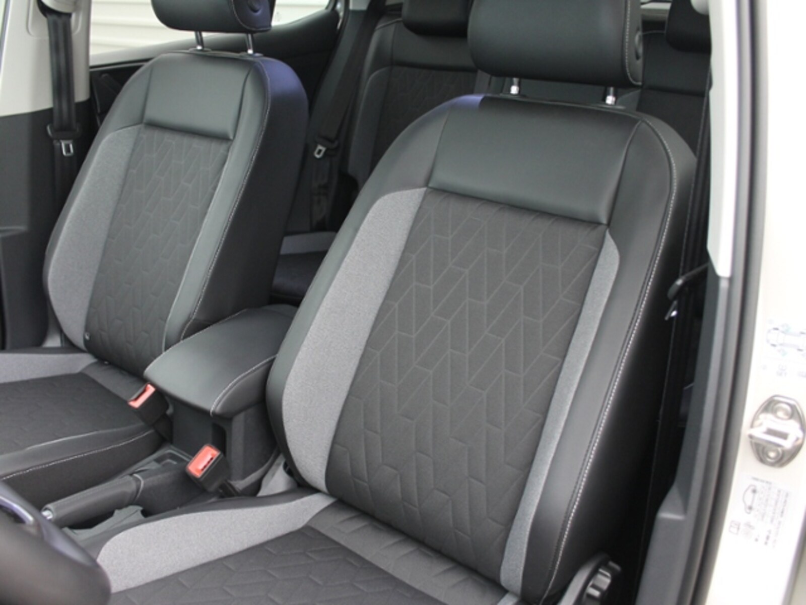Volkswagen T-Cross – Bild 10